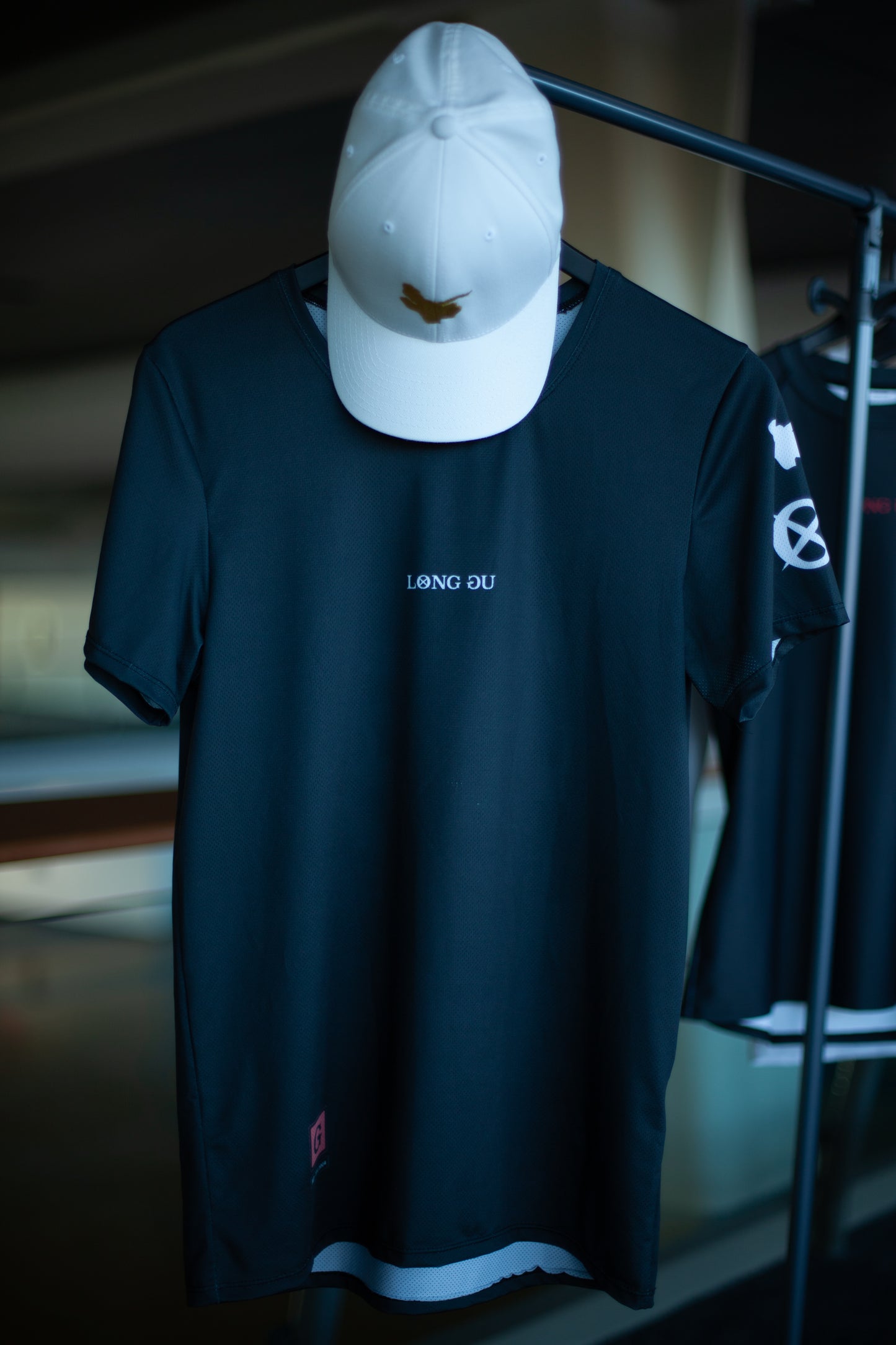 Long Gu Taklamakan Athletic T